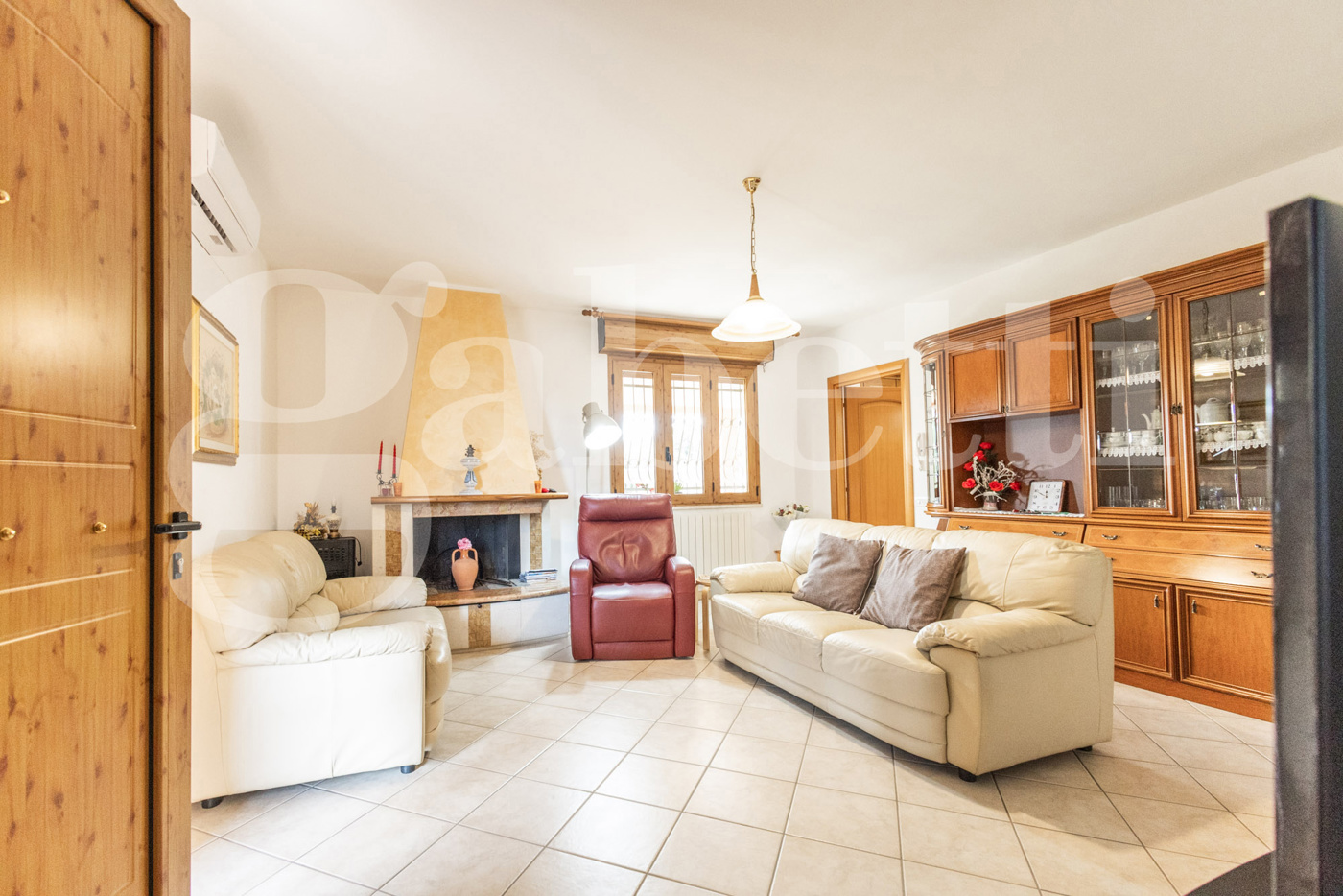 Villa con giardino a Dolianova