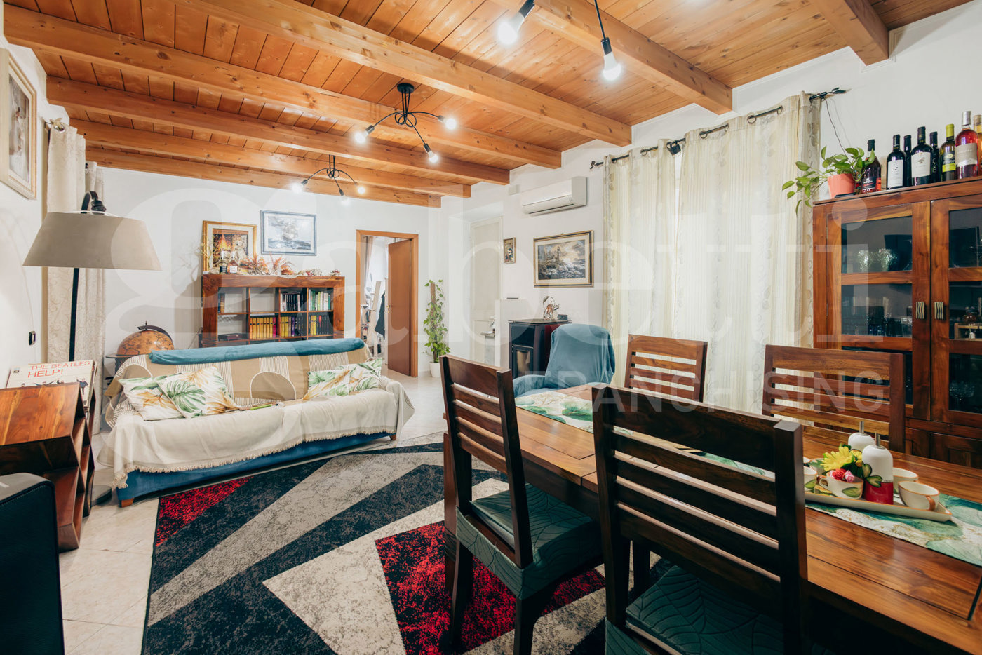 Casa indipendente con box doppio a Serdiana