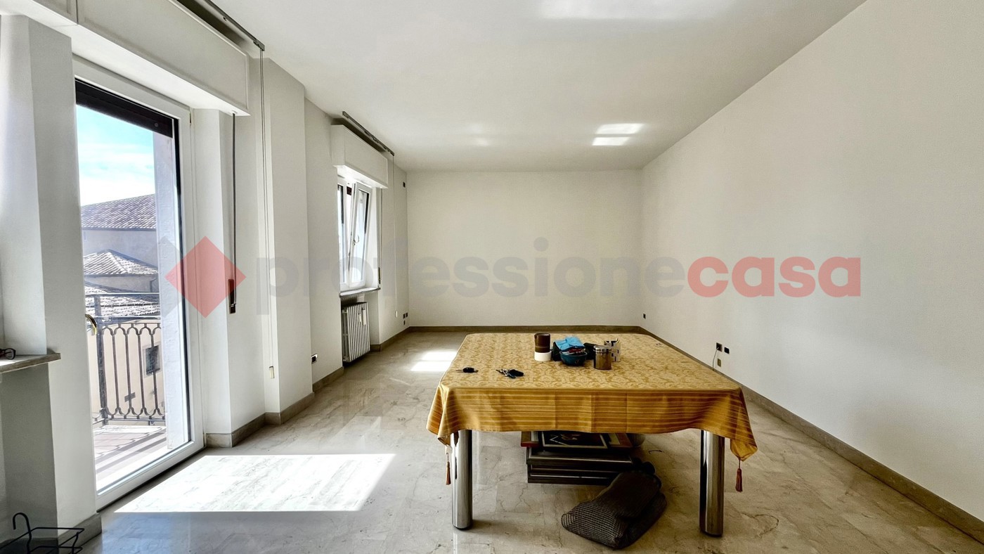 Appartamento con box a Verona