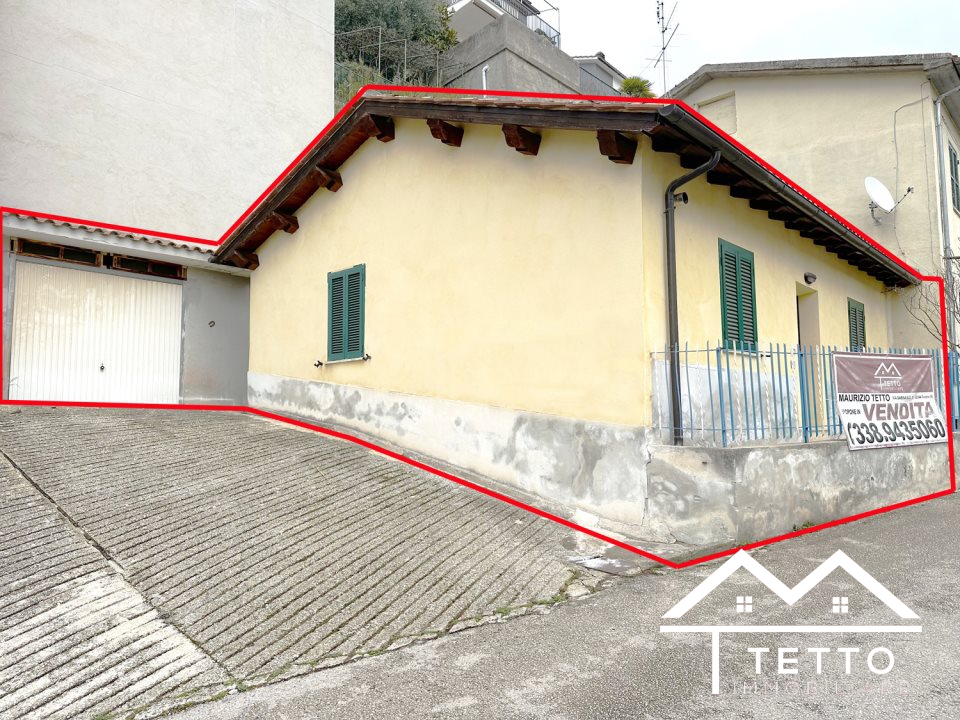 Casa indipendente in vendita a Poggio Mirteto
