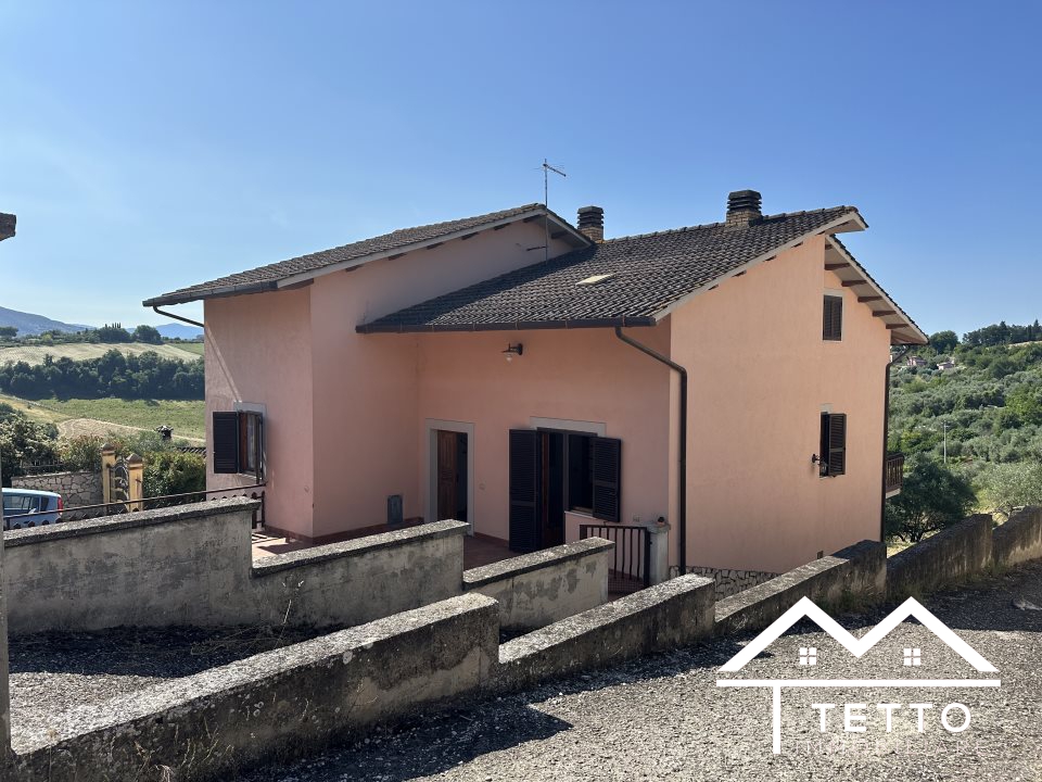 Villa in vendita a Selci