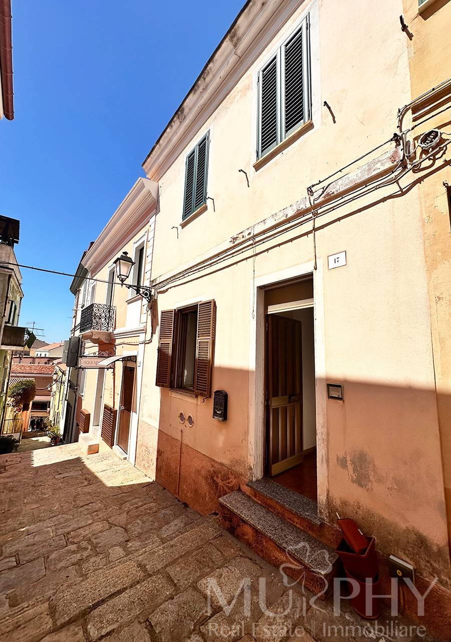 Casa semi-indipendente in vendita a La Maddalena, Cala Gavetta