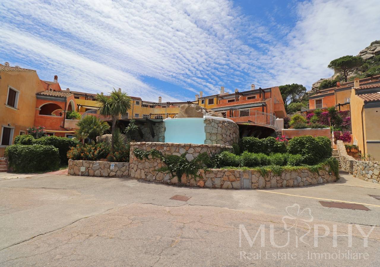 Trilocale in vendita a La Maddalena, Cala Chiesa