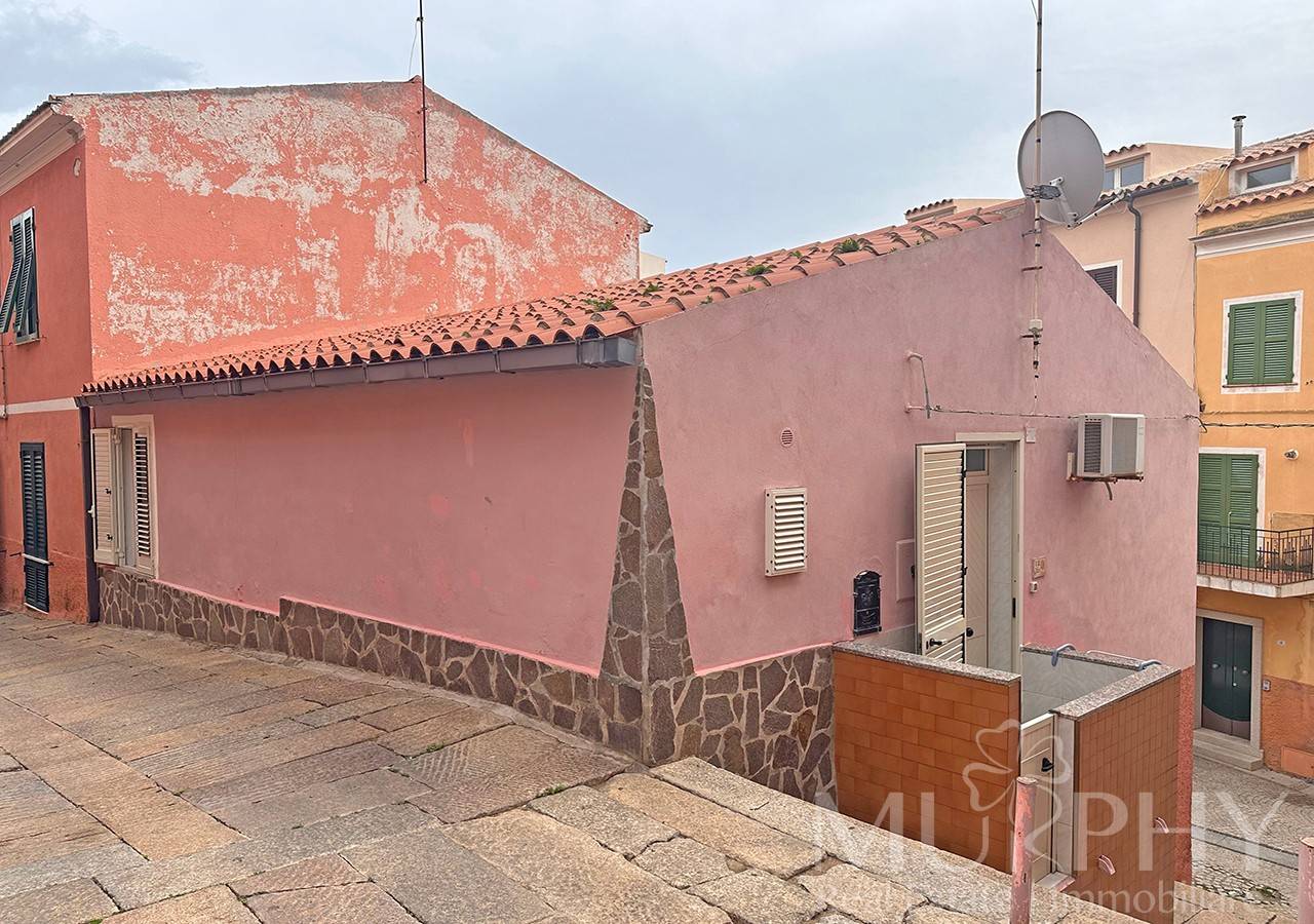Casa indipendente in vendita a La Maddalena, Centro Storico