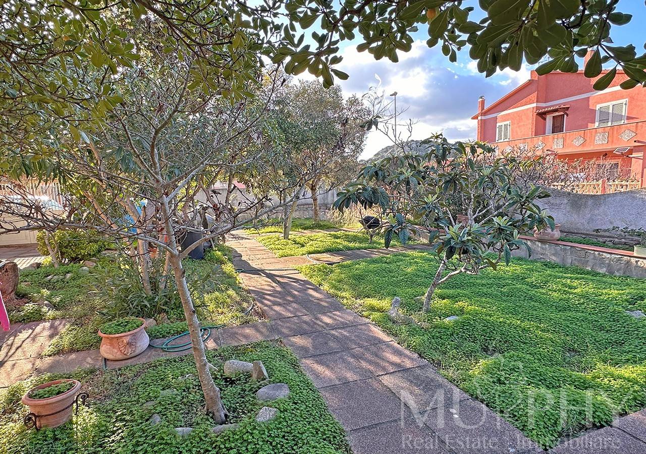 Casa semi-indipendente in vendita a La Maddalena, Mongiardino