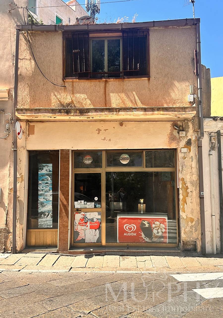 Casa semi-indipendente in vendita a La Maddalena, Due Strade