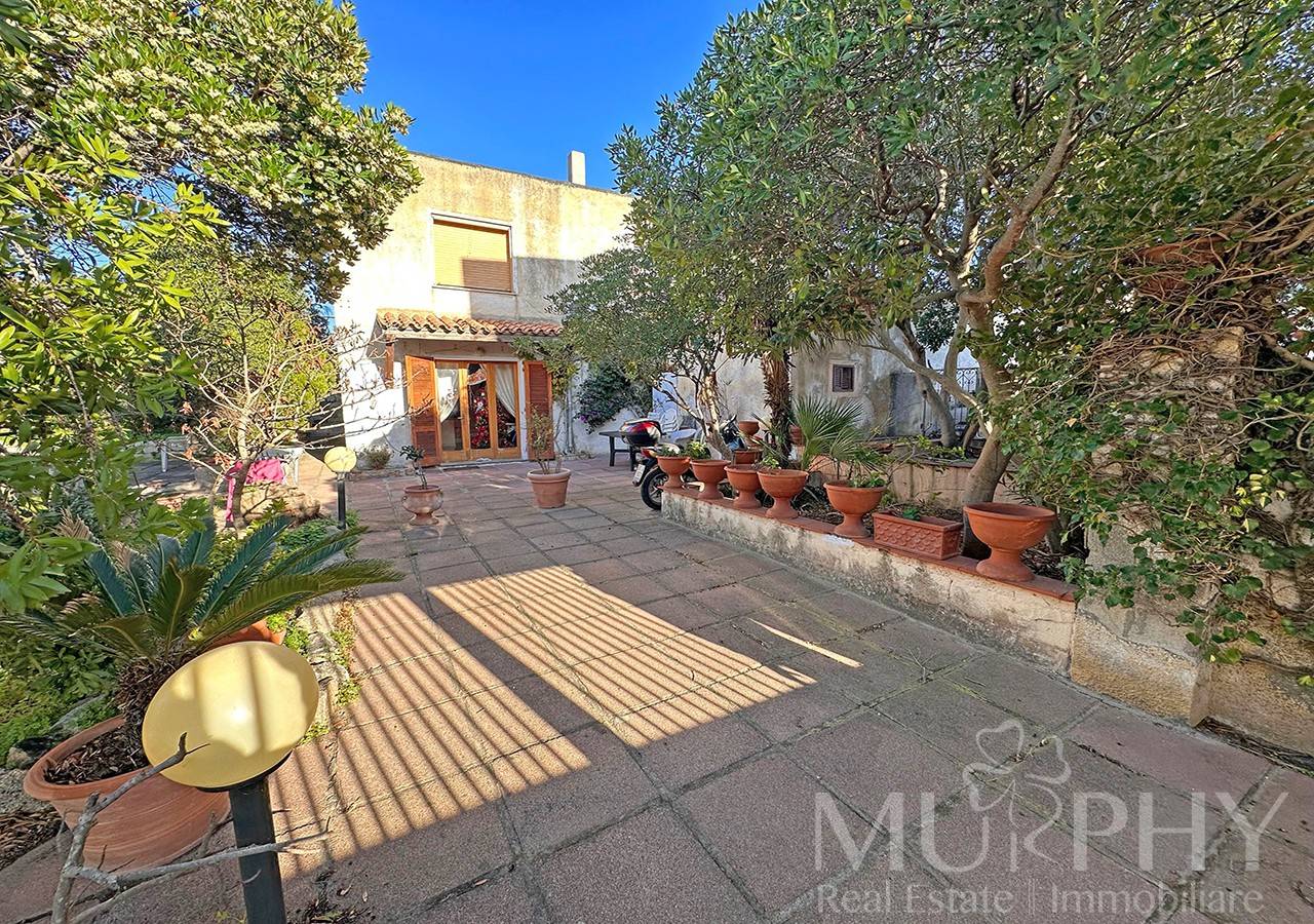 Casa semi-indipendente in vendita a La Maddalena, Mongiardino