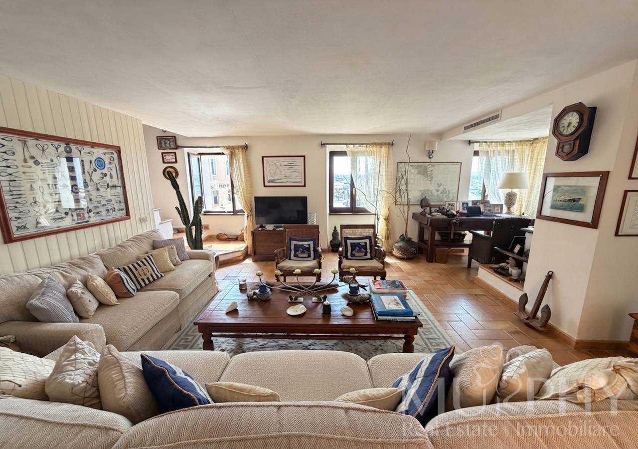 Casa semi-indipendente in vendita a La Maddalena, Cala Gavetta