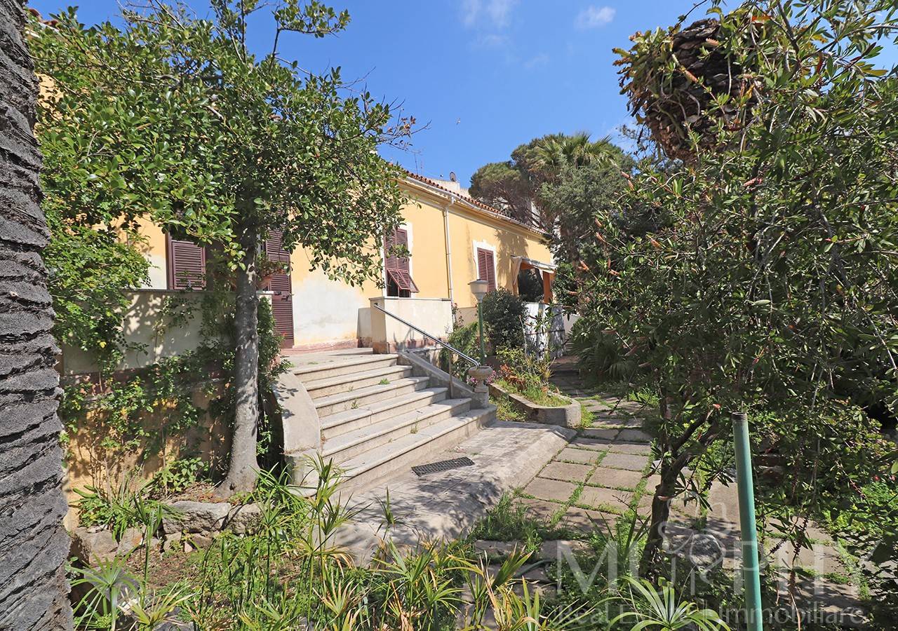 Casa indipendente in vendita a La Maddalena, Centro Storico