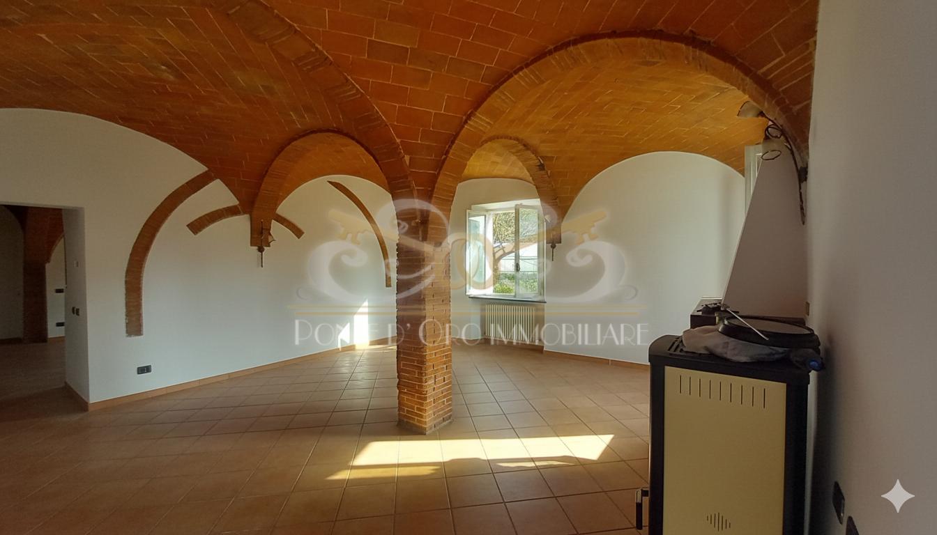 Appartamento con giardino, San Giuliano Terme pontasserchio