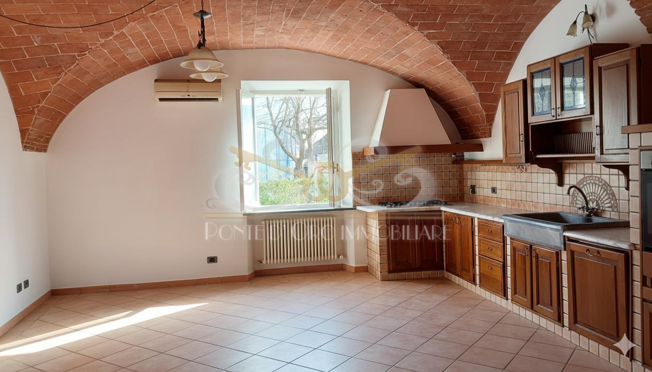 Appartamento con giardino, San Giuliano Terme pontasserchio