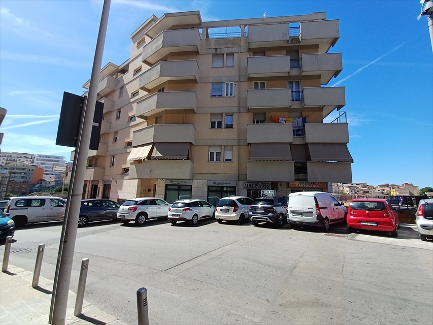 Appartamento con box in via sorso n. 26, Sassari