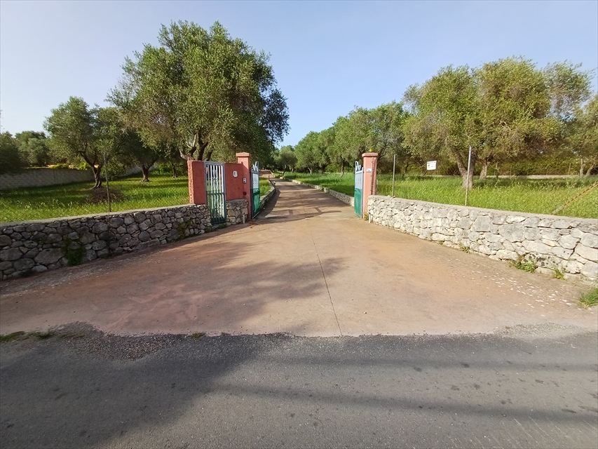 Casa indipendente con giardino in strada vicinale crabulazzi n. 13, Sassari