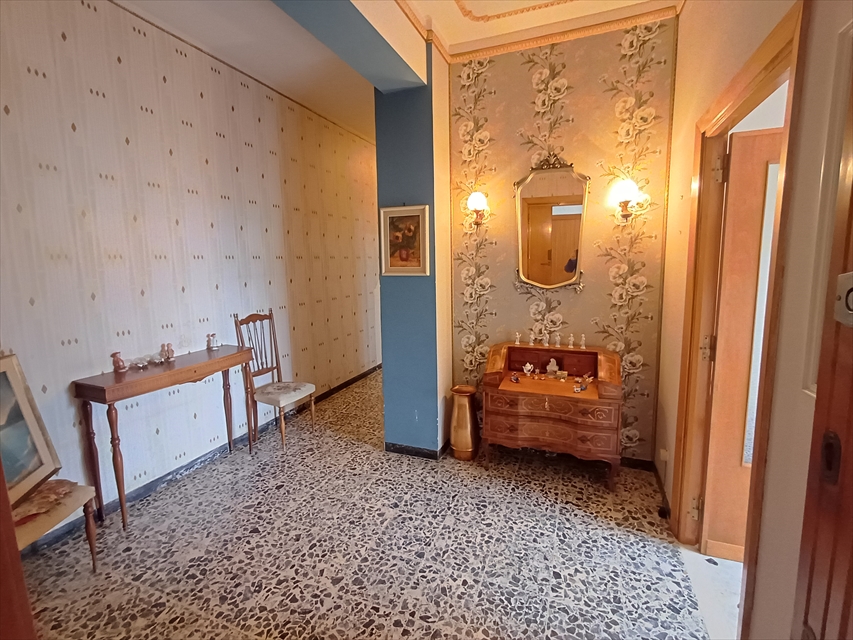 Quadrilocale in vendita in viale caprera n. 1, Sassari