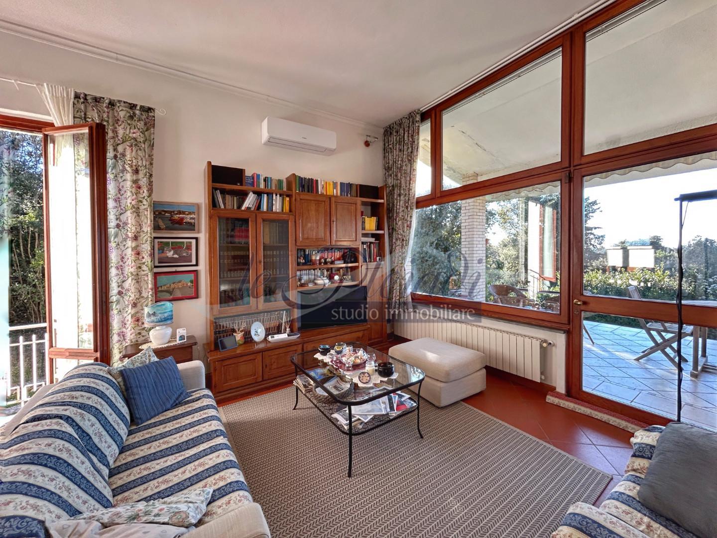 Villa con giardino, Livorno valle benedetta