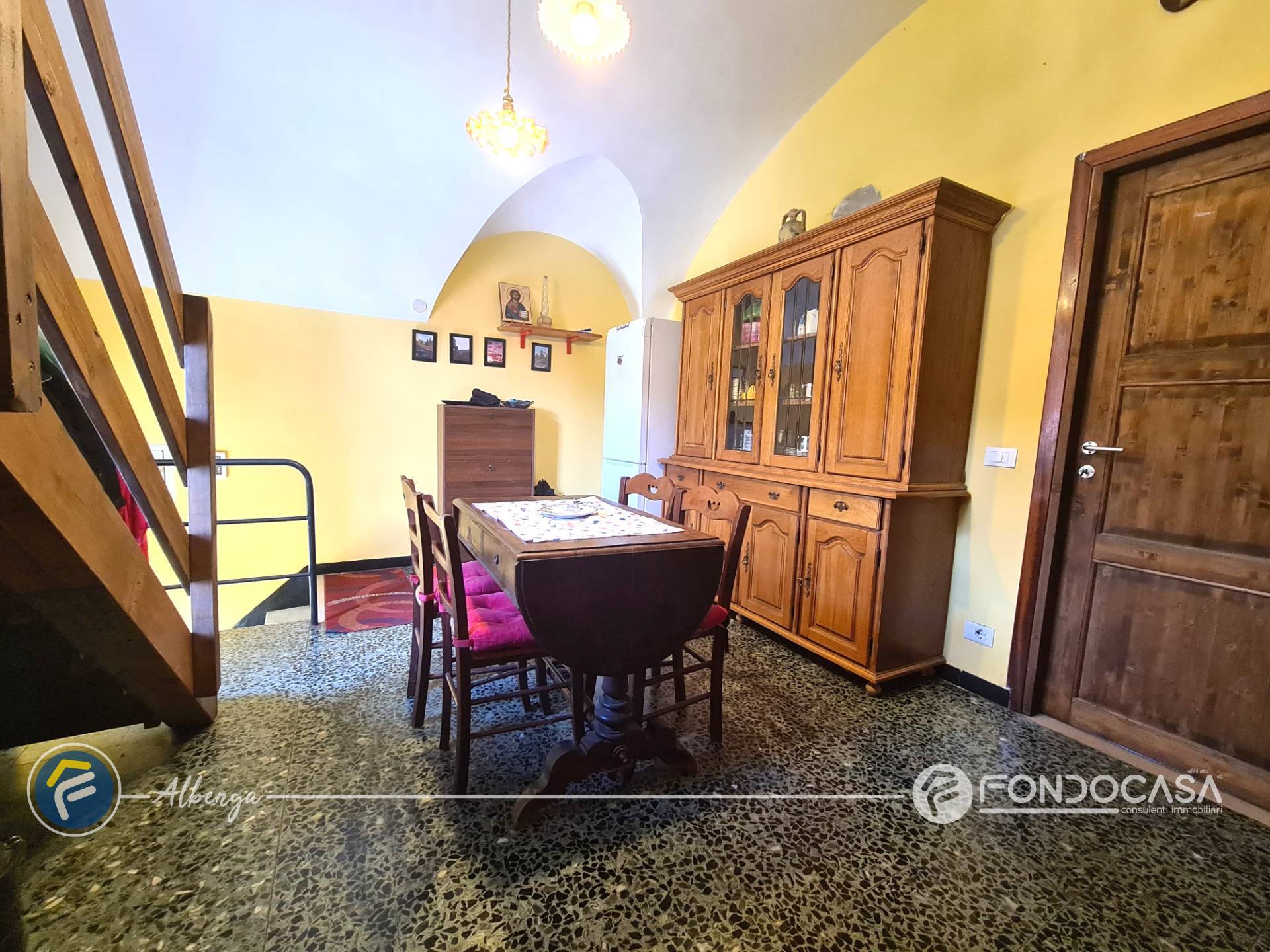 Casa semindipendente in vendita a Cisano sul Neva