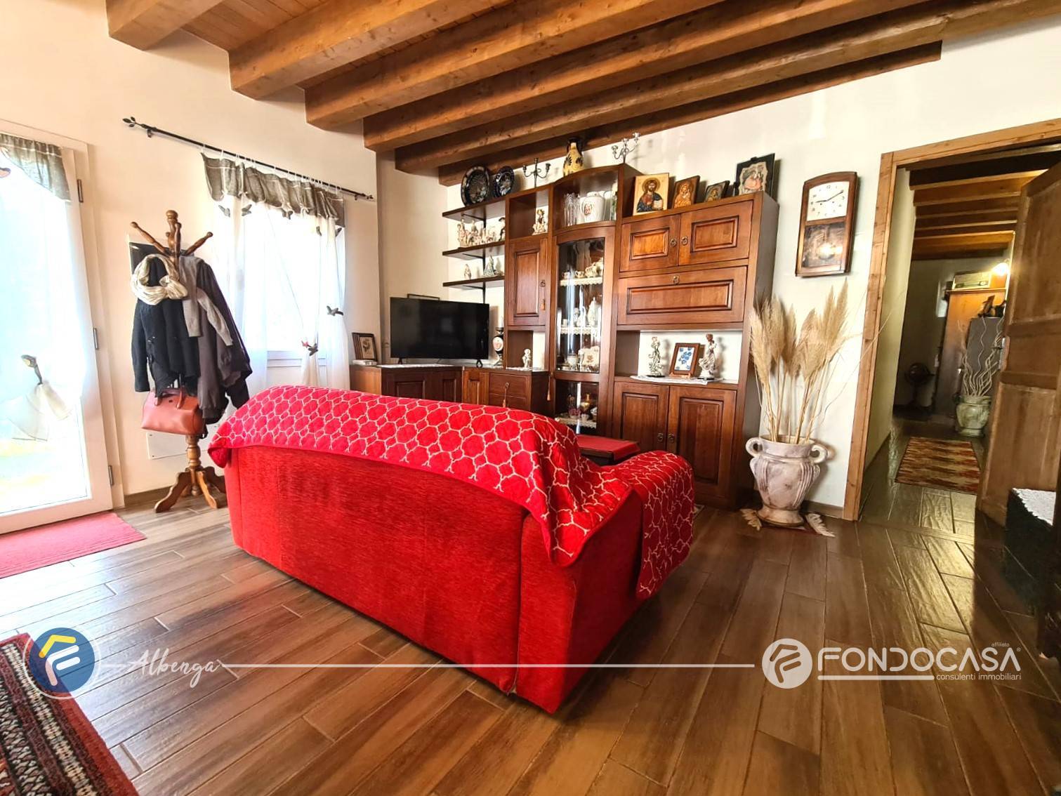 Villa in vendita a Cisano sul Neva