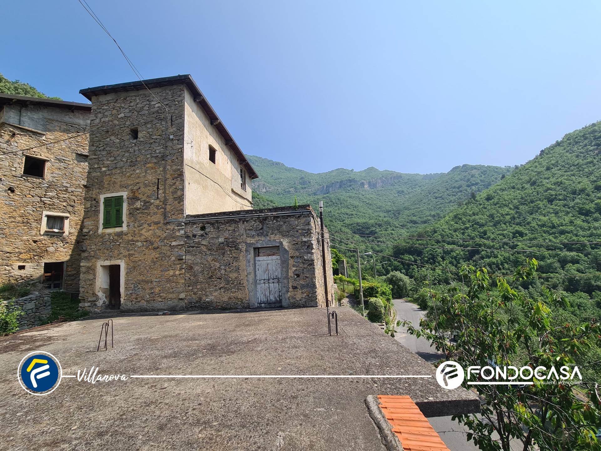 Casa indipendente in vendita a Castelbianco