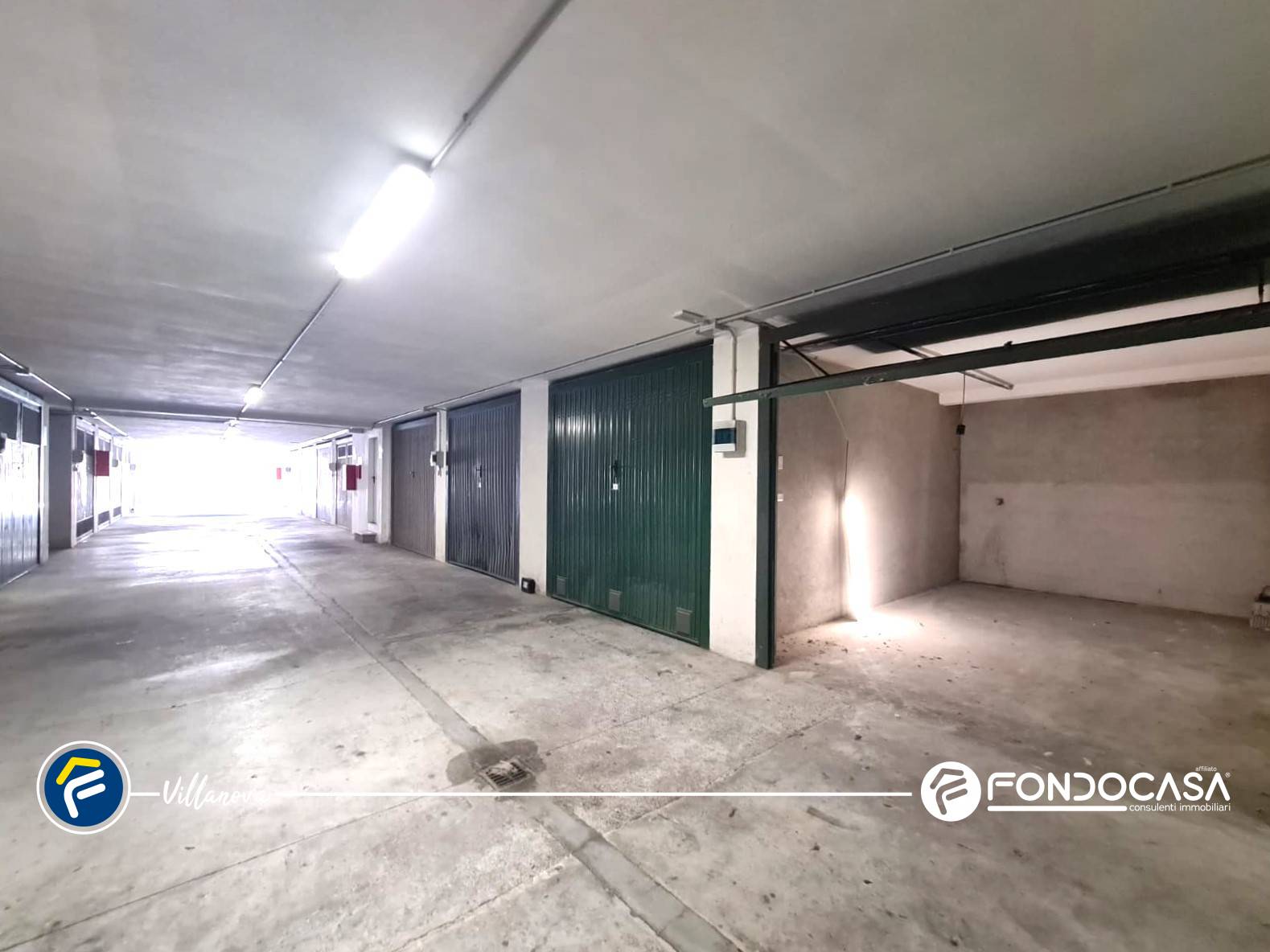 Box o garage in vendita a Villanova d'Albenga