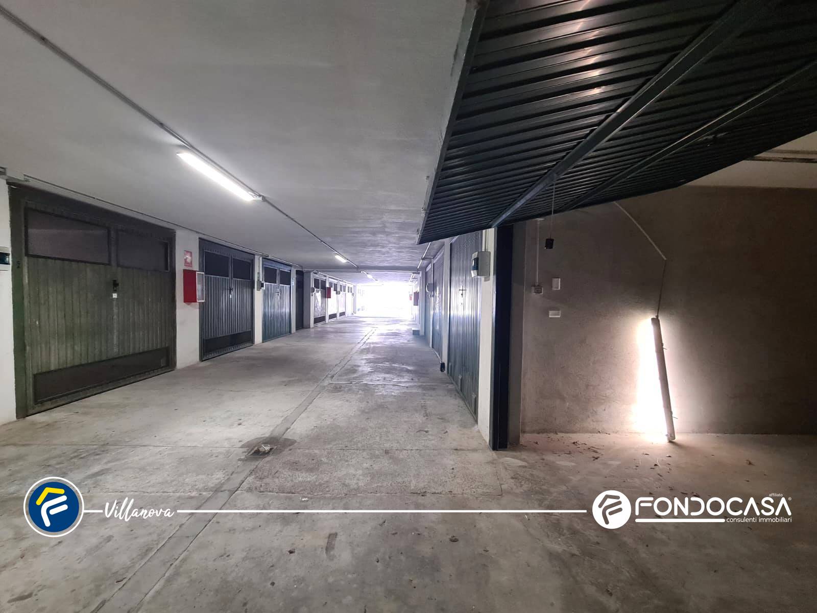 Box o garage in vendita a Villanova d'Albenga