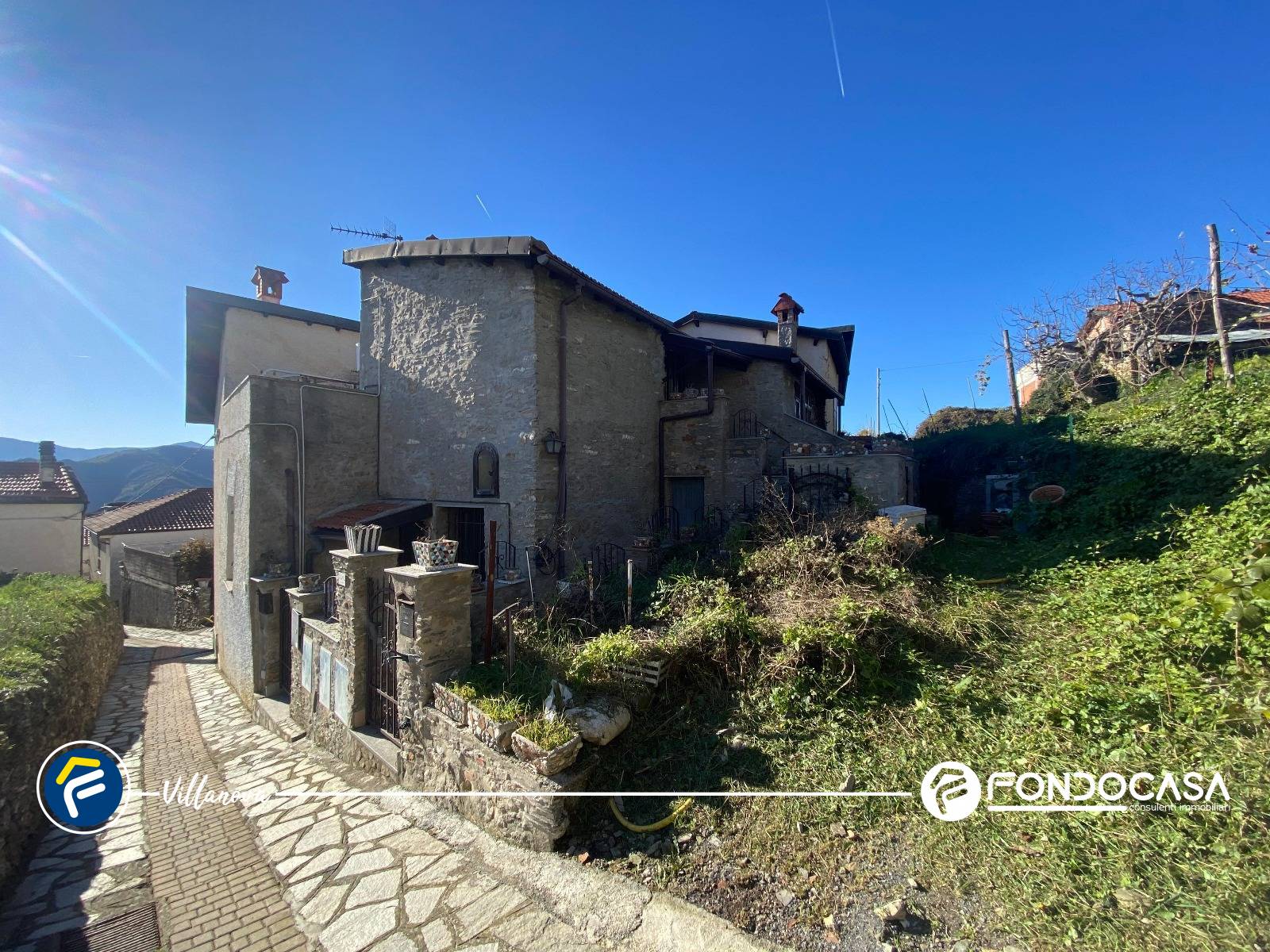 Abitazioni tipiche storiche in vendita a Onzo