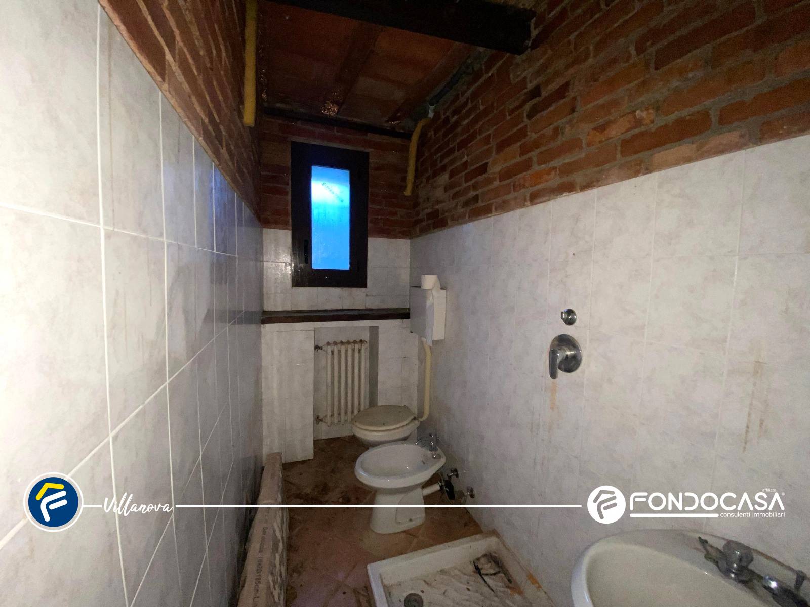 Abitazioni tipiche storiche in vendita a Onzo