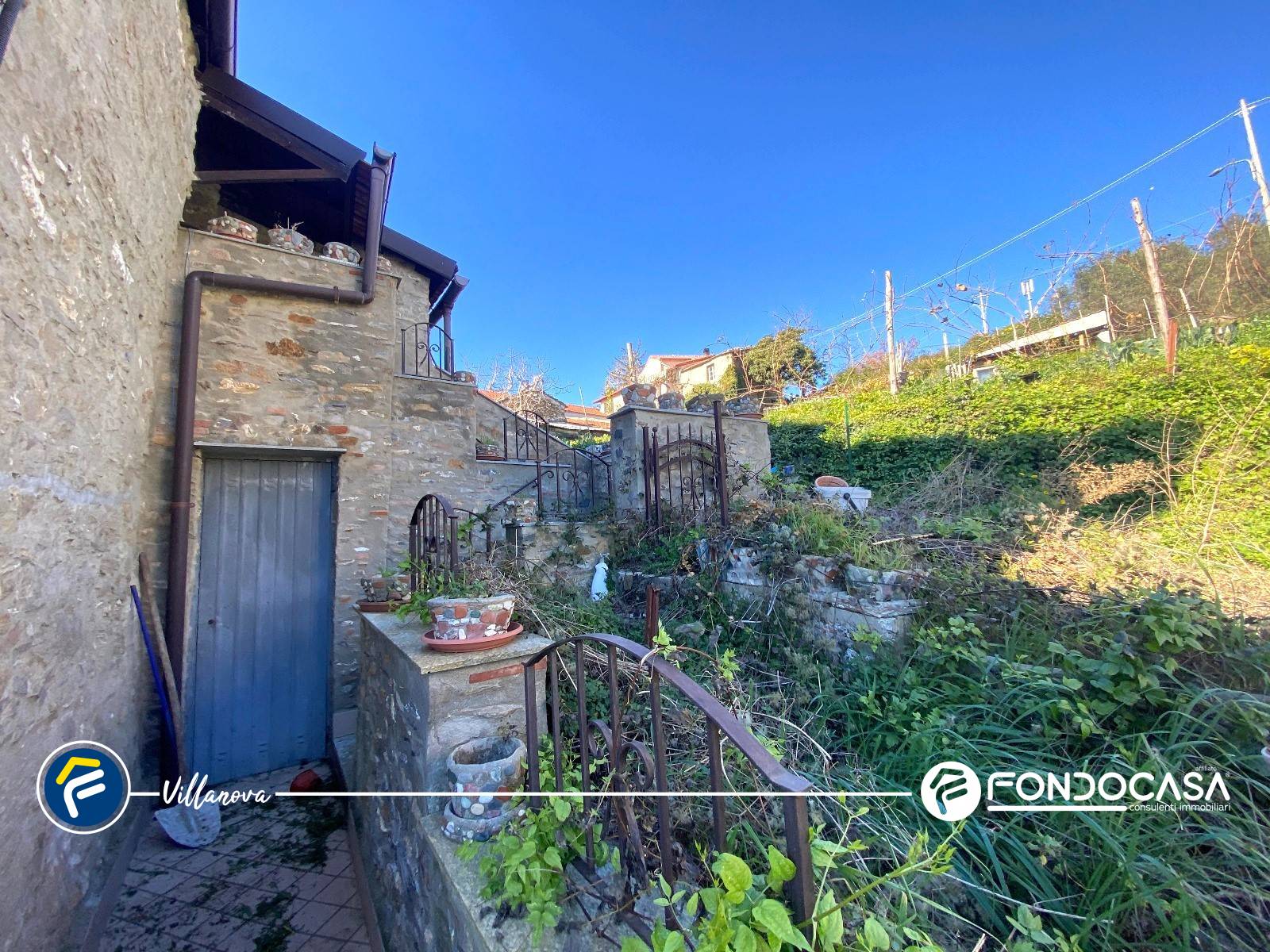 Abitazioni tipiche storiche in vendita a Onzo