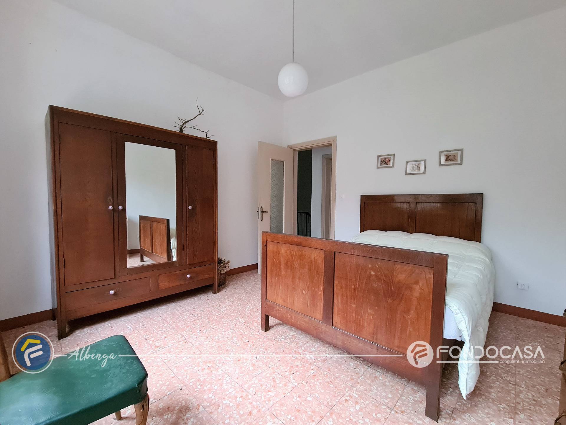Casa semindipendente in vendita a Castelbianco