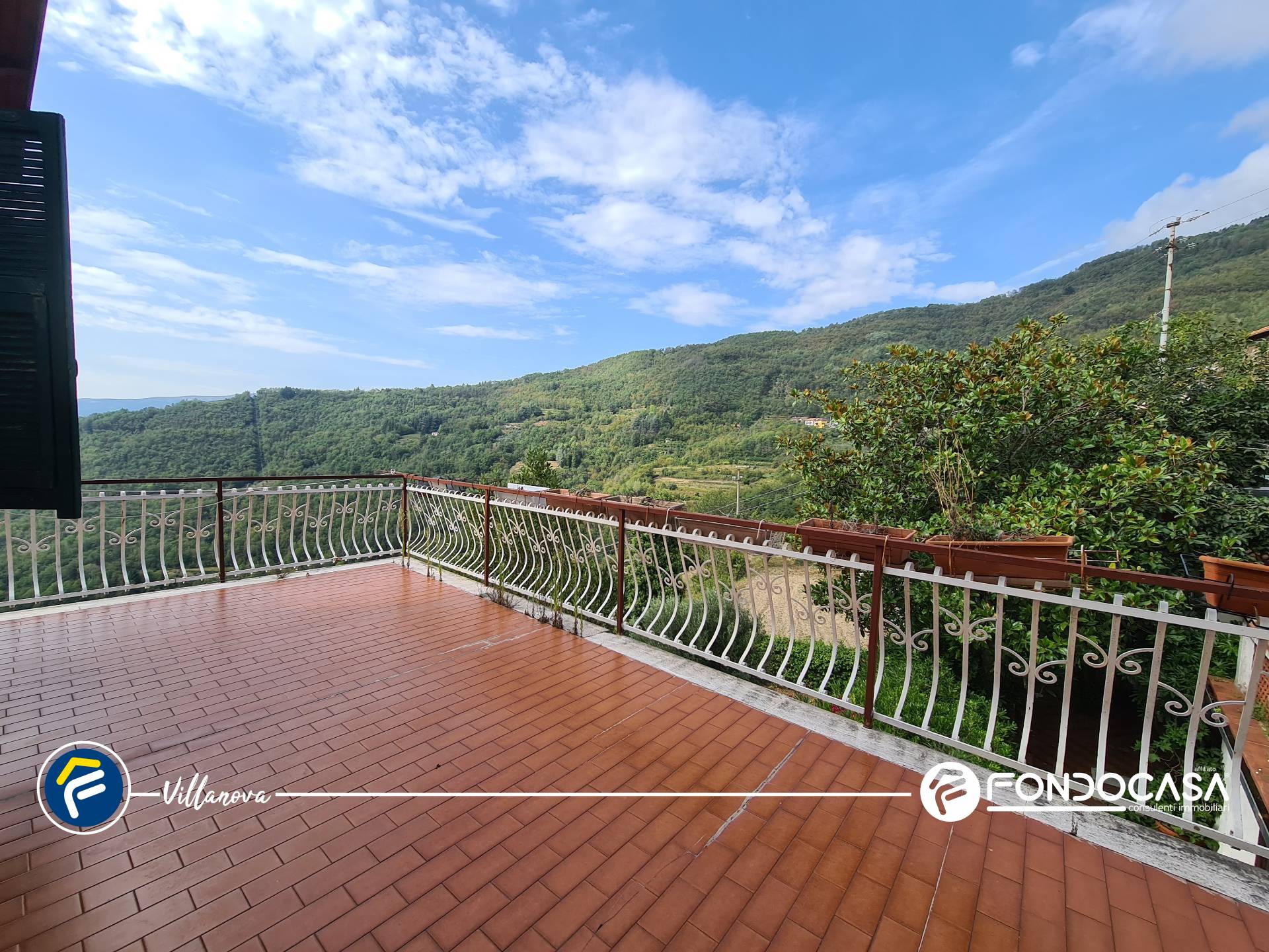 Casa semindipendente in vendita a Borghetto d'Arroscia, Gavenola