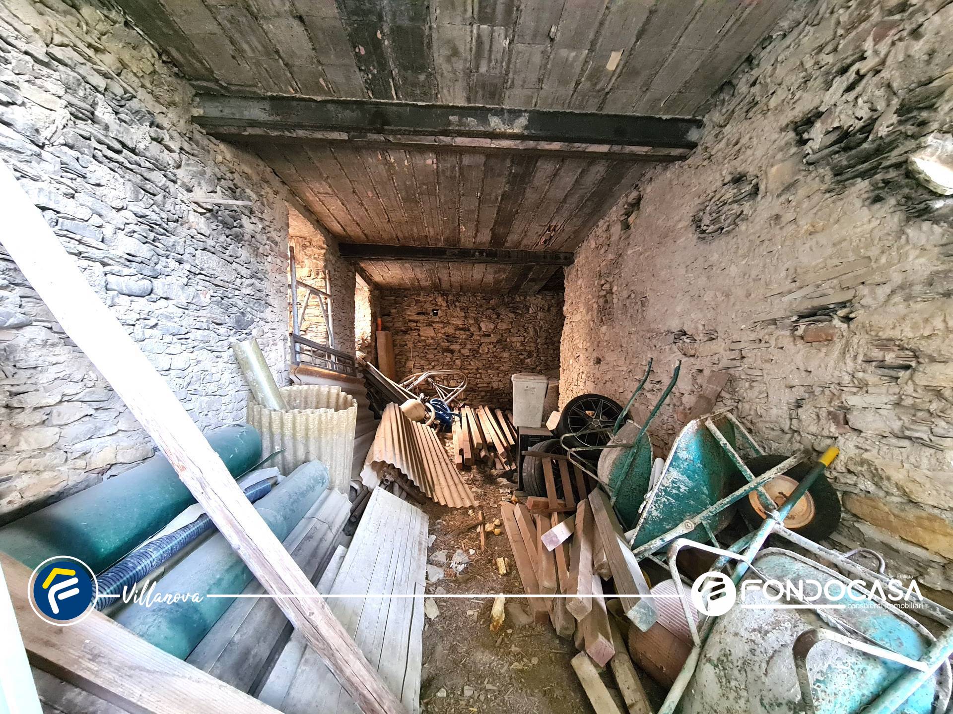 Rustico in vendita a Villanova d'Albenga, Ligo