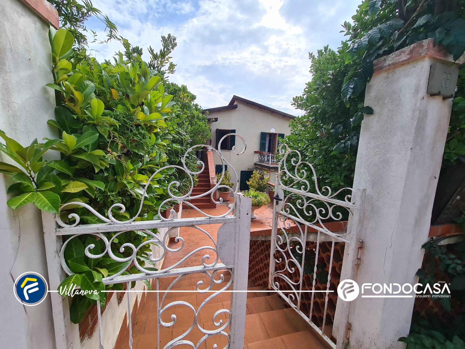 Casa semindipendente in vendita a Borghetto d'Arroscia, Gavenola