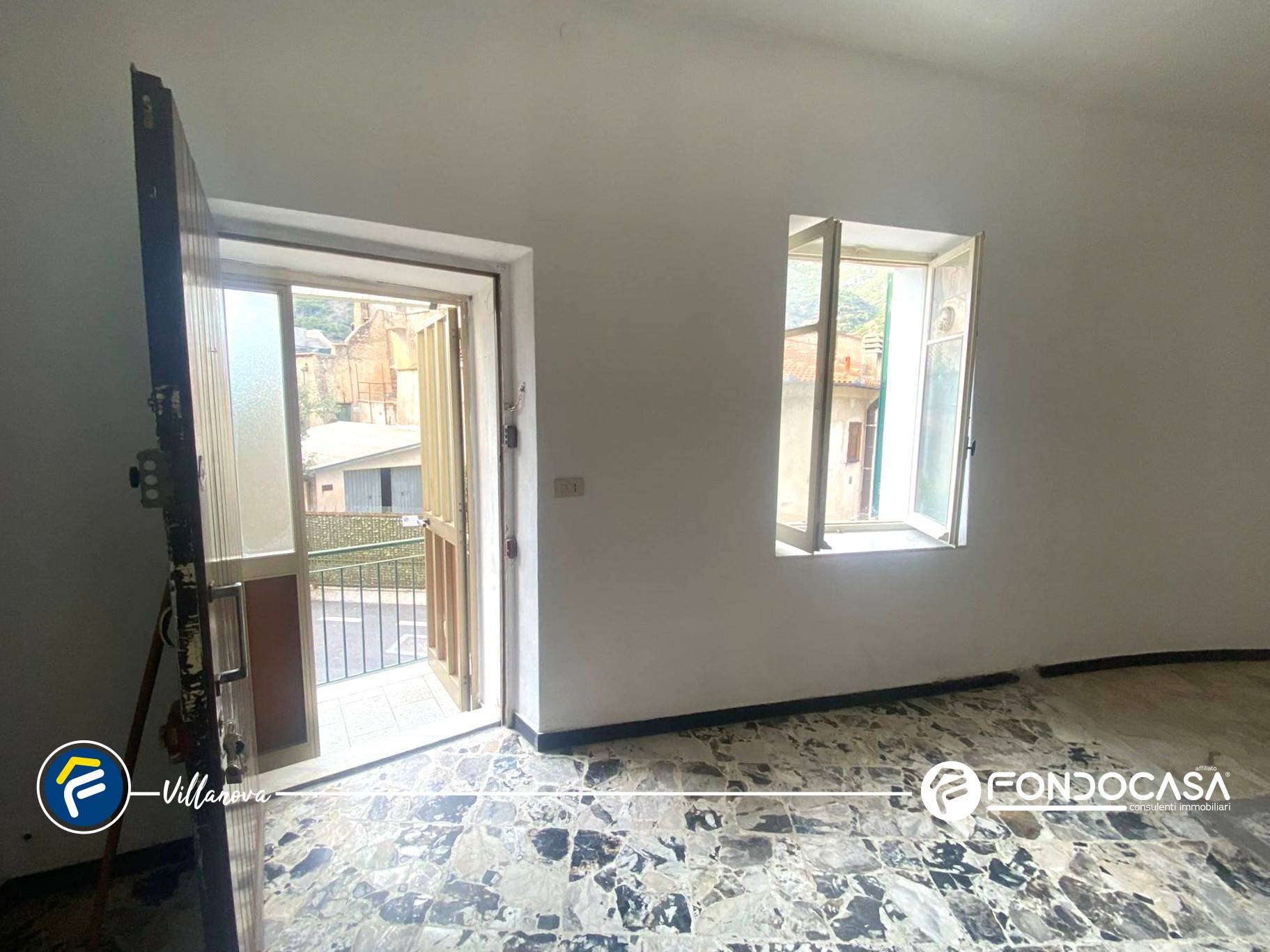 Abitazioni tipiche storiche in vendita a Cisano sul Neva, Conscente