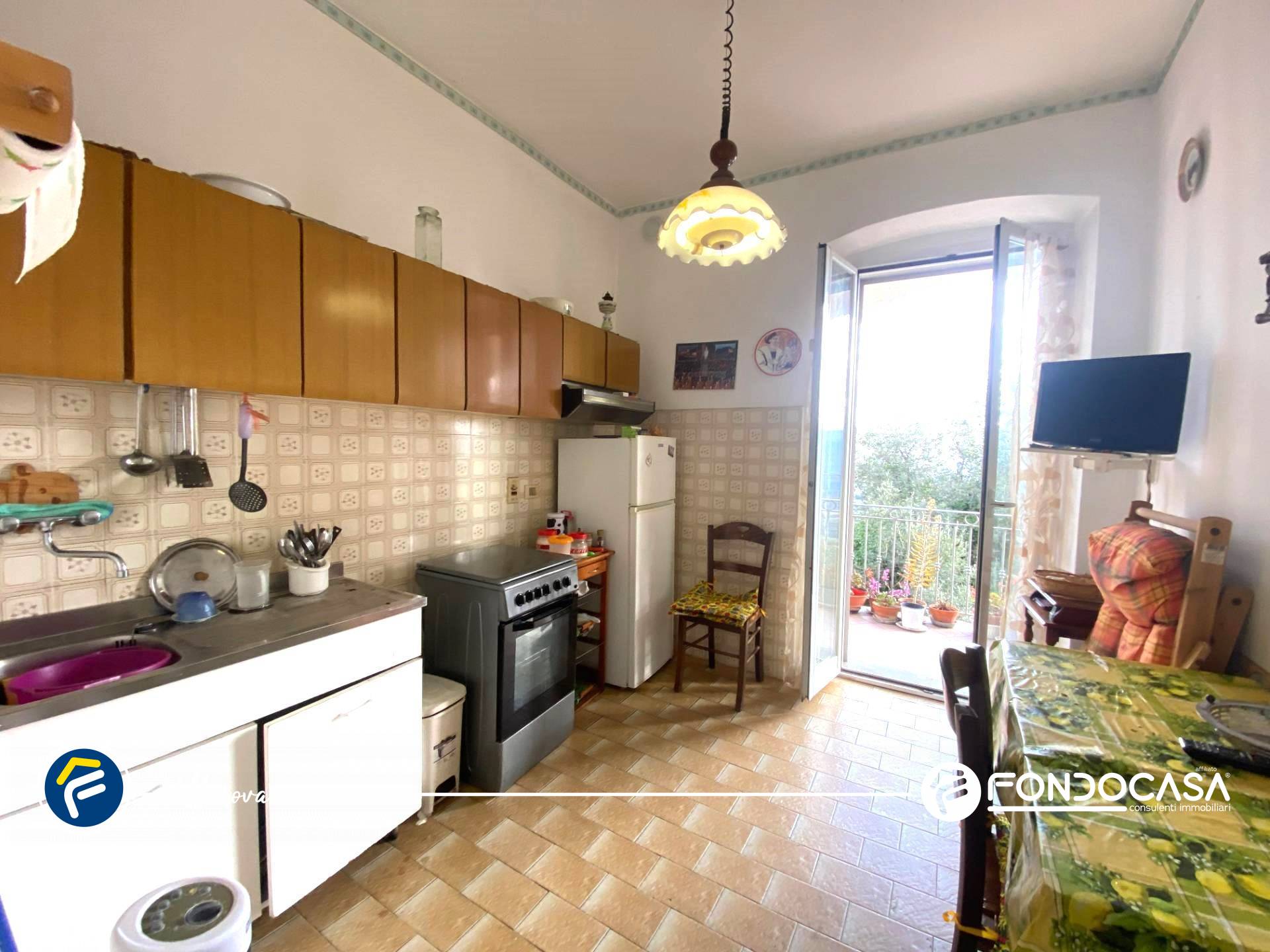 Abitazioni tipiche storiche in vendita a Arnasco, Menosio