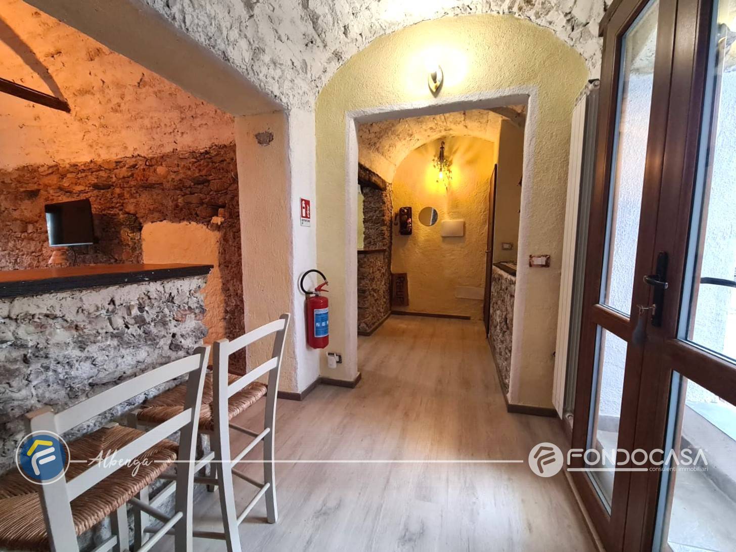 Abitazioni tipiche storiche in vendita a Cisano sul Neva