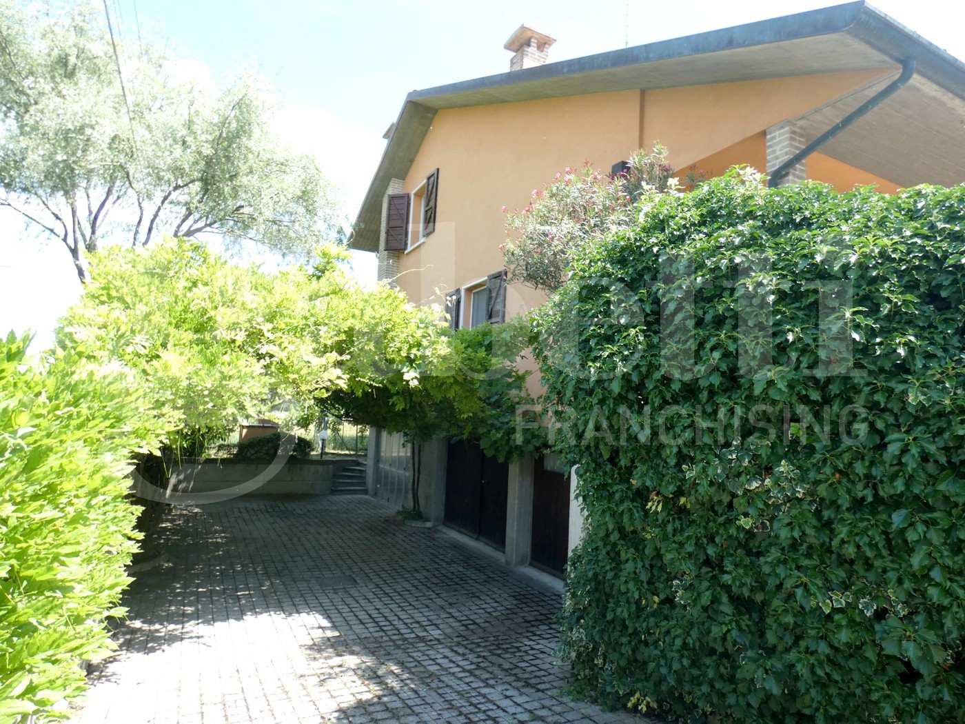 Casa indipendente con giardino a Ravenna
