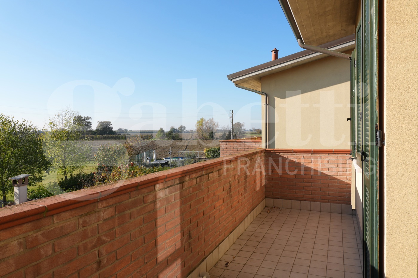 Villa con box a Faenza