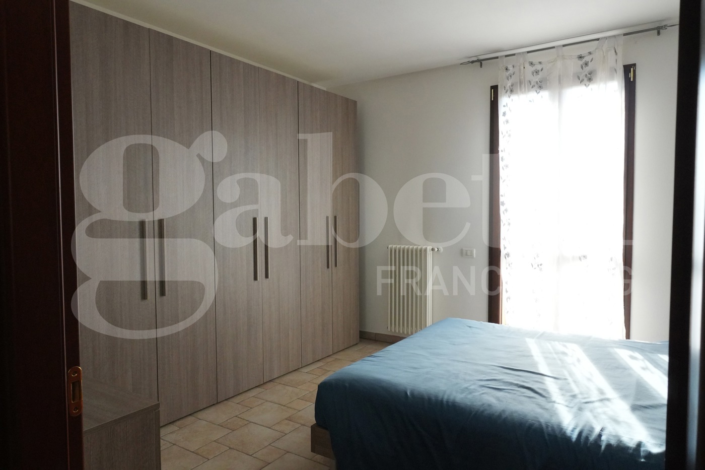 Villa con box a Faenza