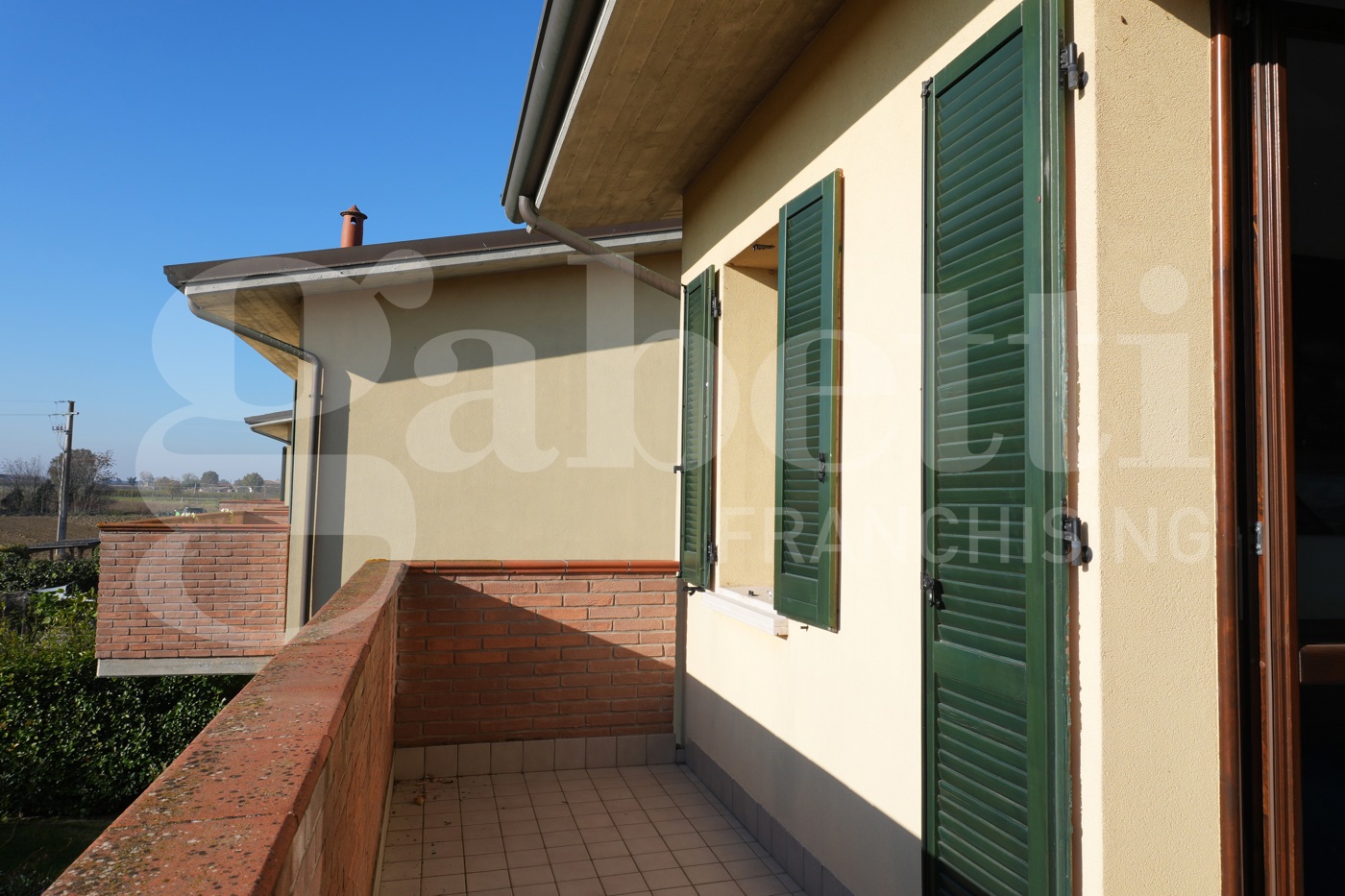 Villa con box a Faenza