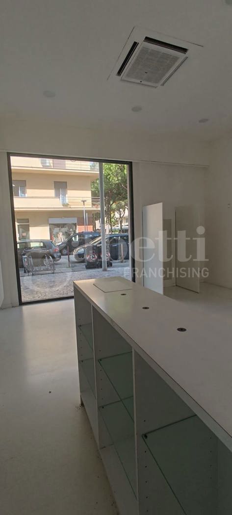 Negozio in vendita a Ravenna