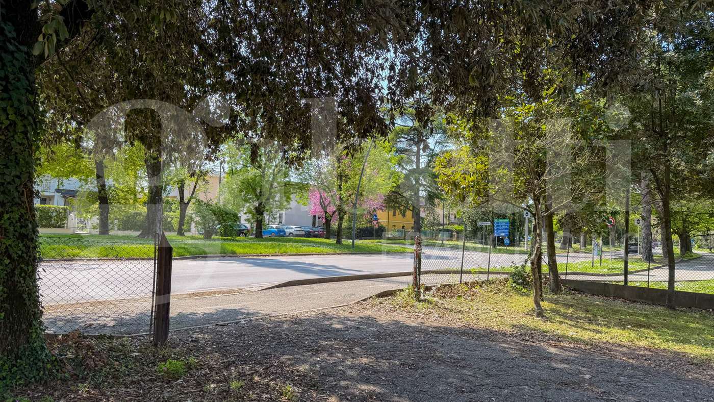 Casa indipendente con giardino a Ravenna