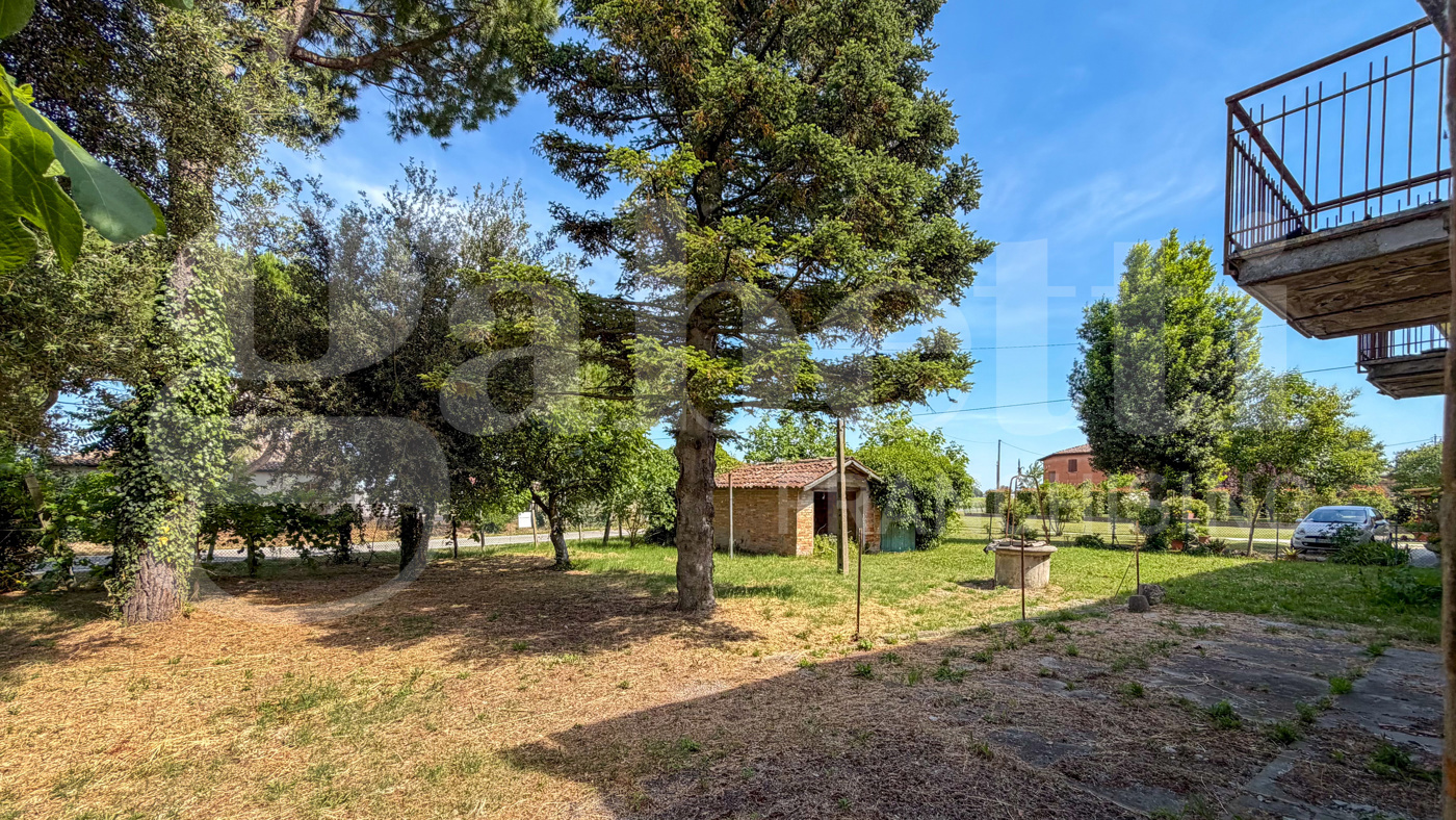 Casa indipendente con giardino a Ravenna