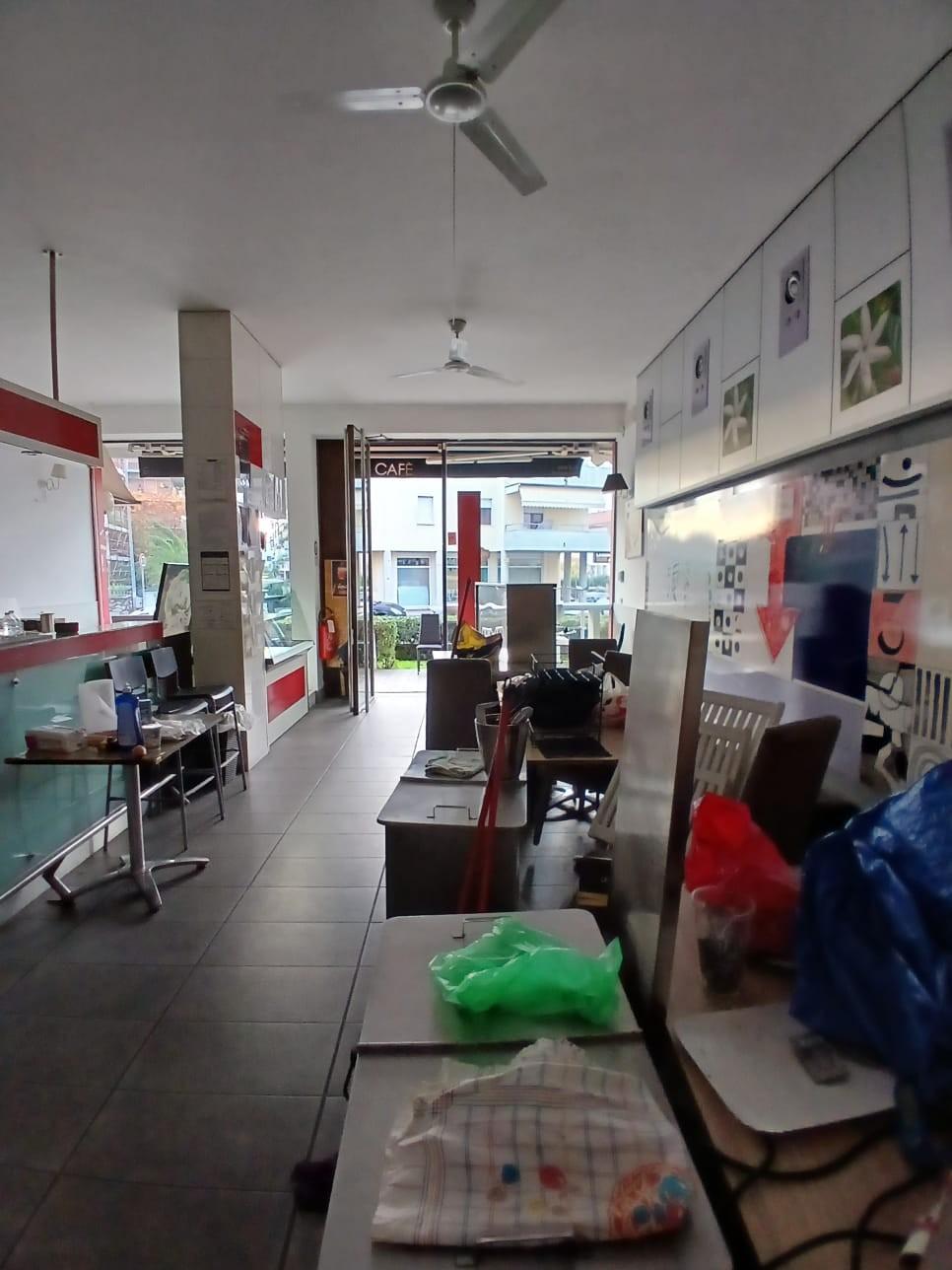 Locale commerciale in affitto a Massa