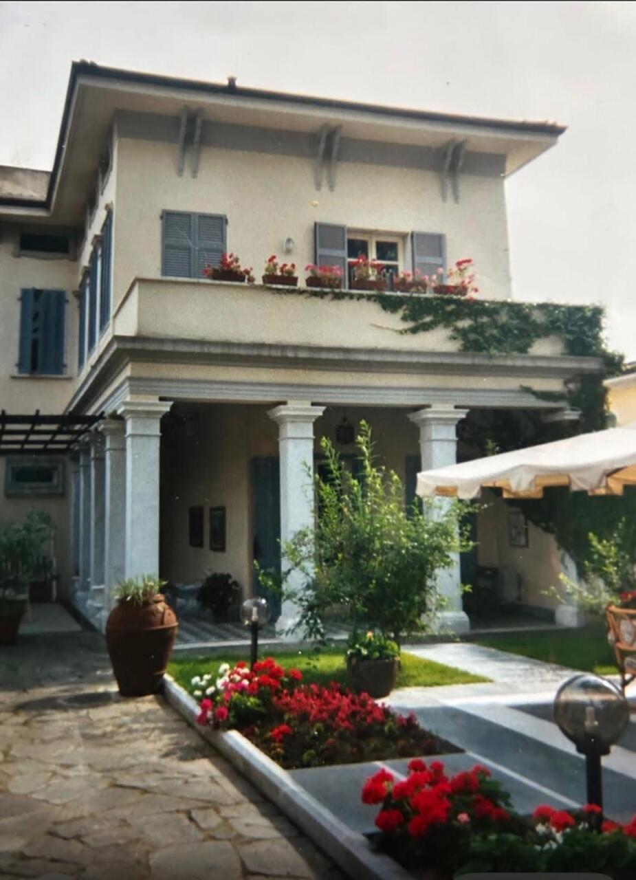 Casa indipendente con giardino, Carrara marina di