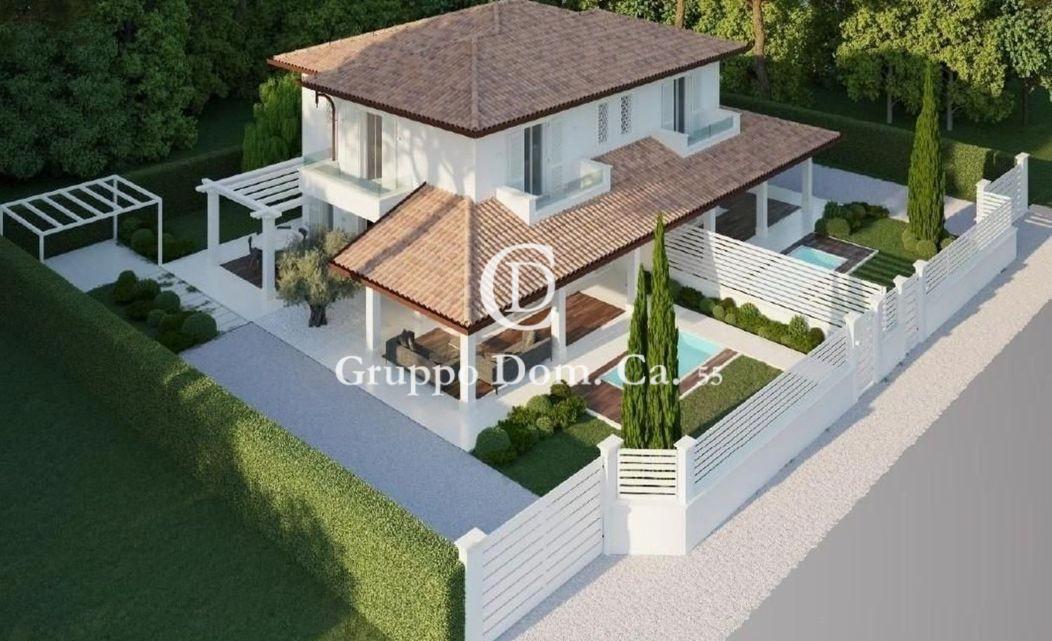 Villa Bifamiliare con giardino, Forte dei Marmi centro