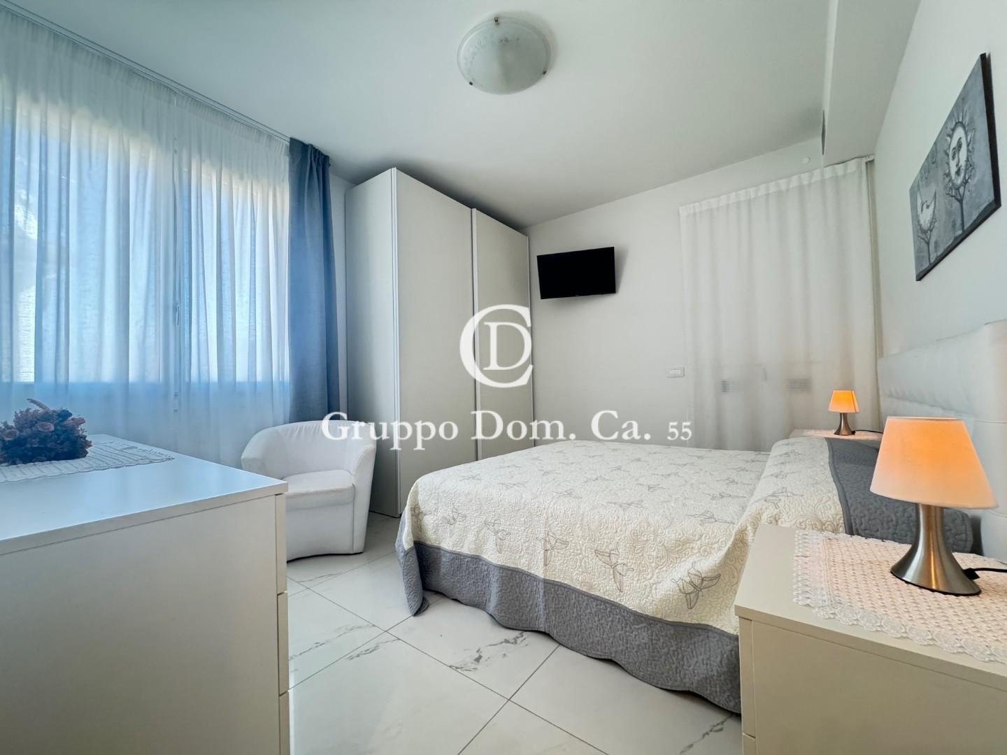 Villa Bifamiliare arredata in affitto a Forte dei Marmi