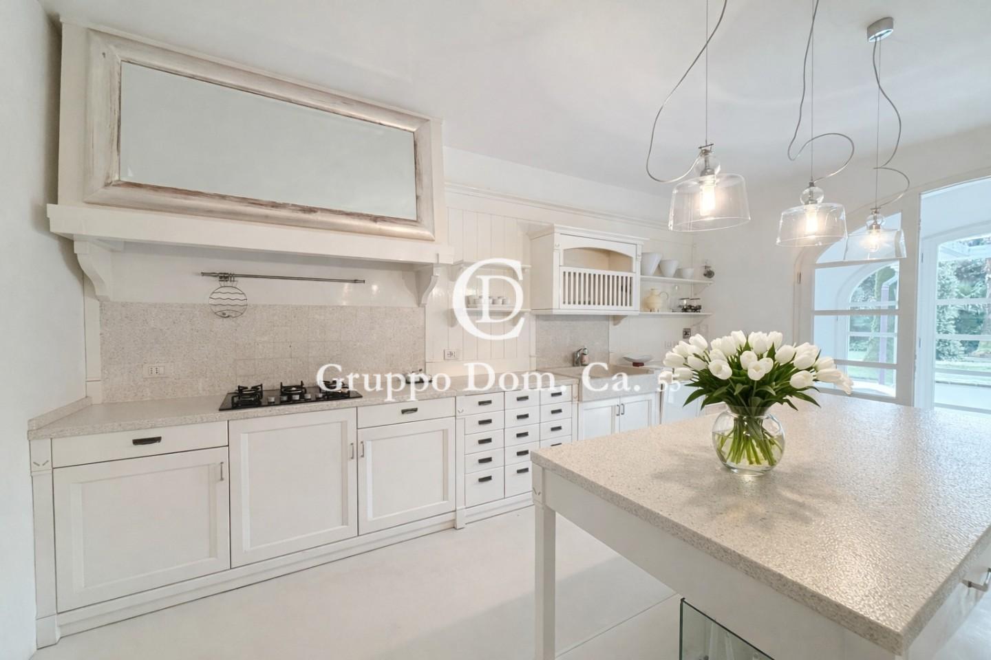 Villa arredata in affitto, Forte dei Marmi roma imperiale