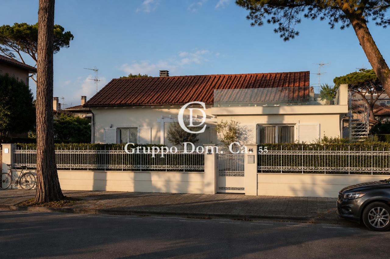 Villa in vendita, Forte dei Marmi vittoria apuana