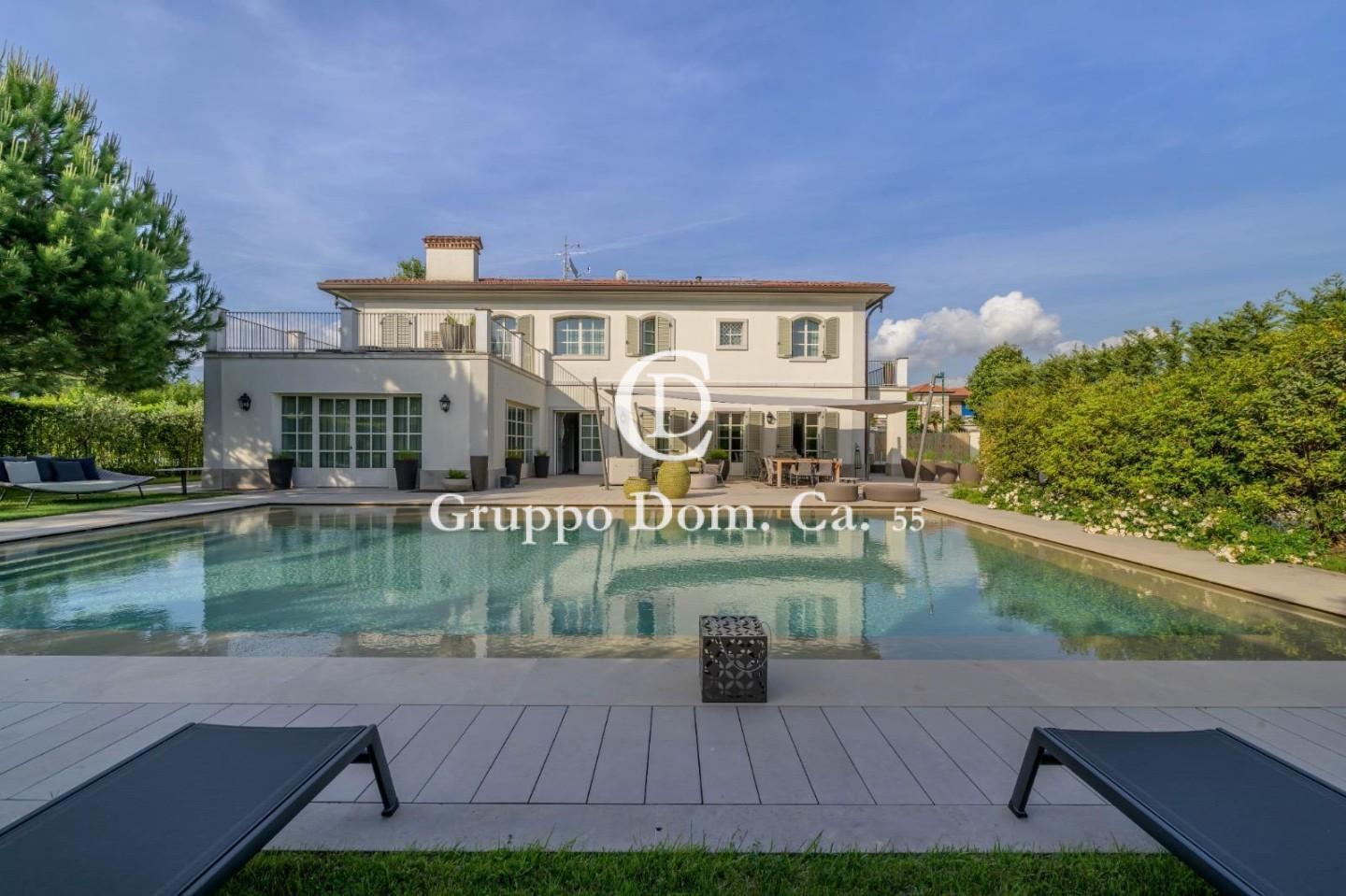 Villa in vendita, Forte dei Marmi centro