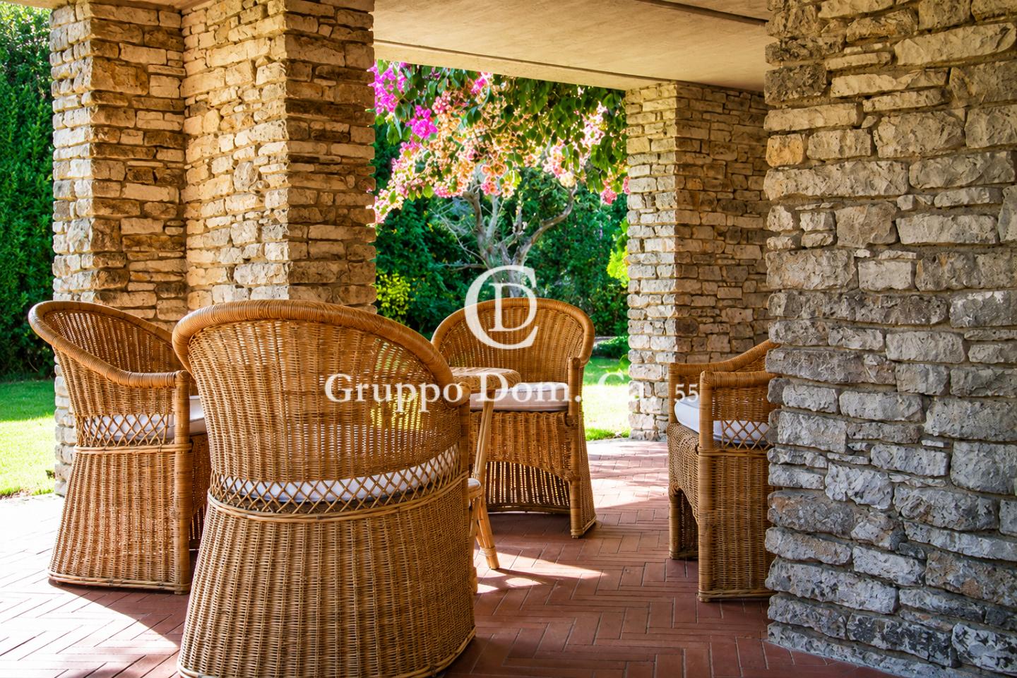 Villa con giardino, Forte dei Marmi centro storico