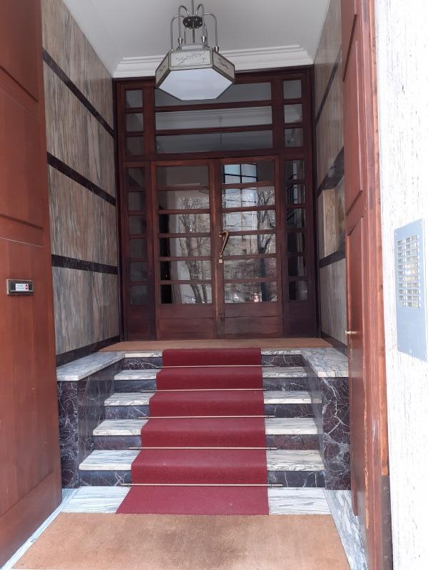 Trilocale arredato in affitto a Milano